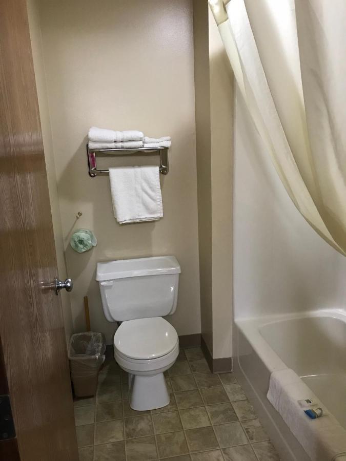 Heartland Hotel & Suites Rock Valley Экстерьер фото